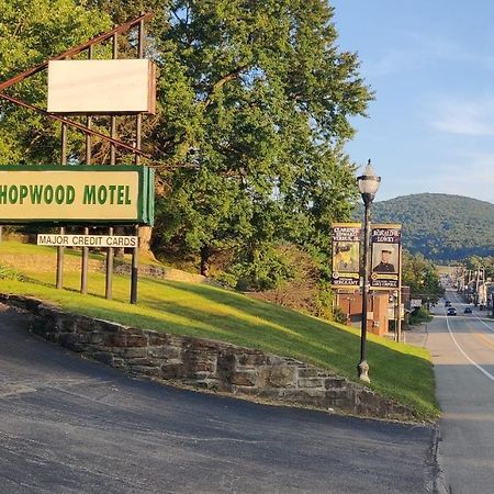 Hopwood Motel Uniontown Exterior photo